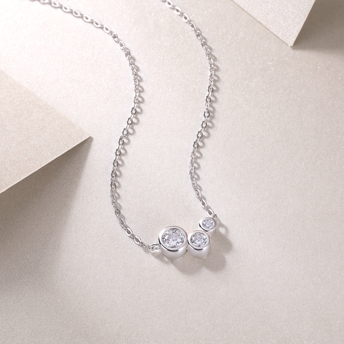Luxurious Moissanite S925 Silver Pendant Necklace Set | Vloy