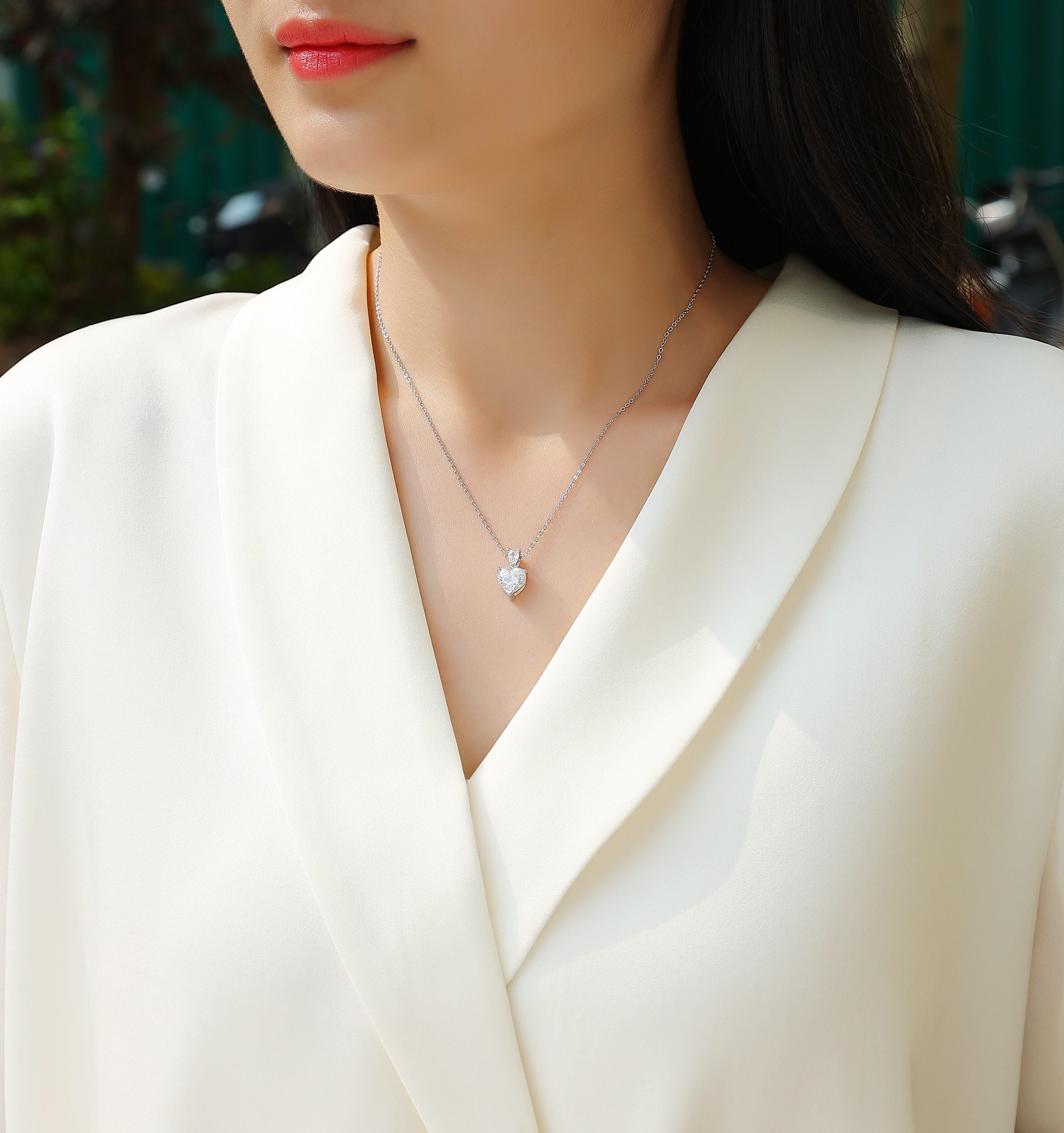 Heart-Shaped Moissanite S925 Silver Platinum-Plated Pendant | Vloy