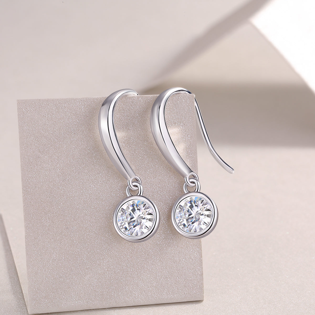 Sweet Whispers Moissanite S925 Silver Platinum-Plated Stud Earrings | Vloy