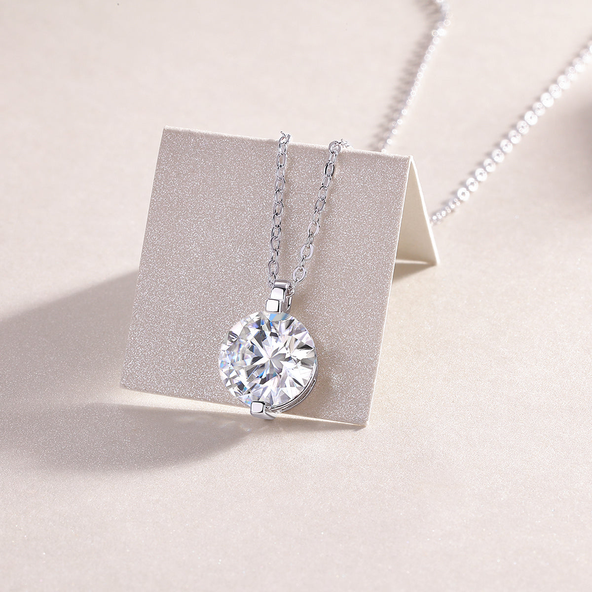 Timeless Moissanite S925 Silver Platinum-Plated Pendant Necklace | Vloy