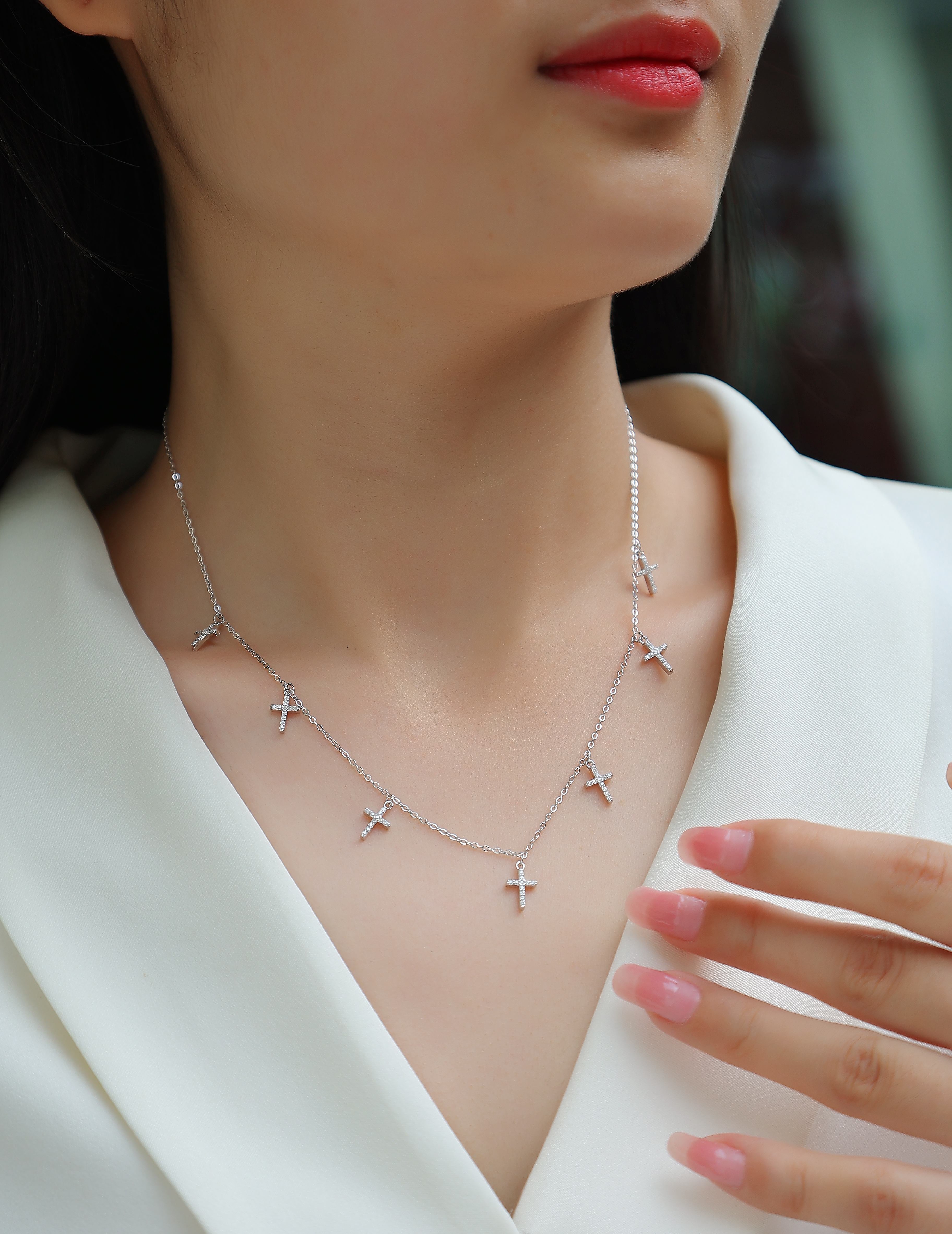 Moissanite Cross S925 Silver Platinum-Plated Pendant Necklace | Vloy