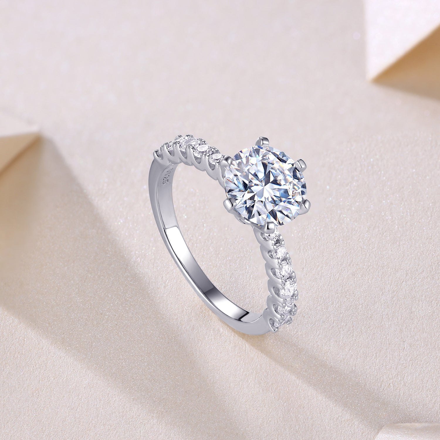 2-Carat Moissanite S925 Silver Luxury Statement Ring | Vloy