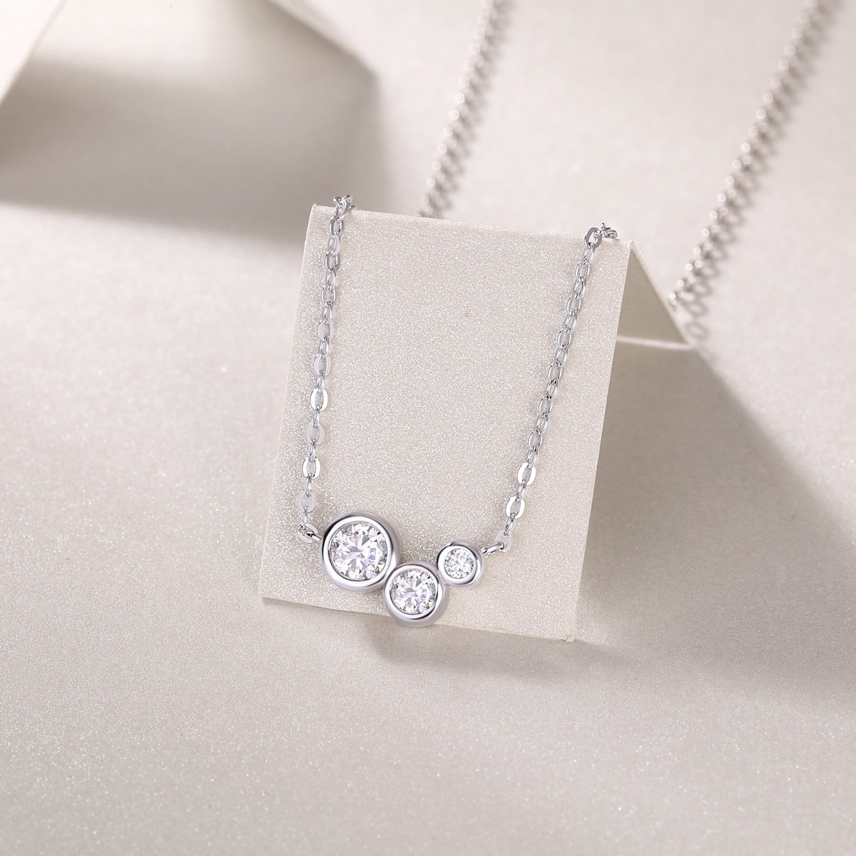White Dew Moissanite S925 Silver Pendant Necklace | Vloy