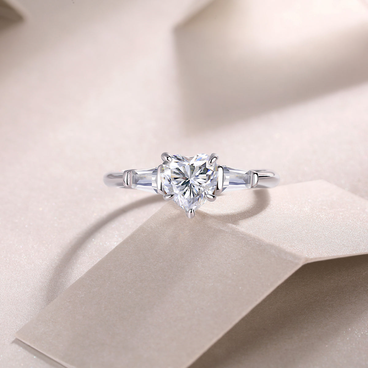 Heart-Cut Moissanite S925 Silver Luxury Ring | Vloy