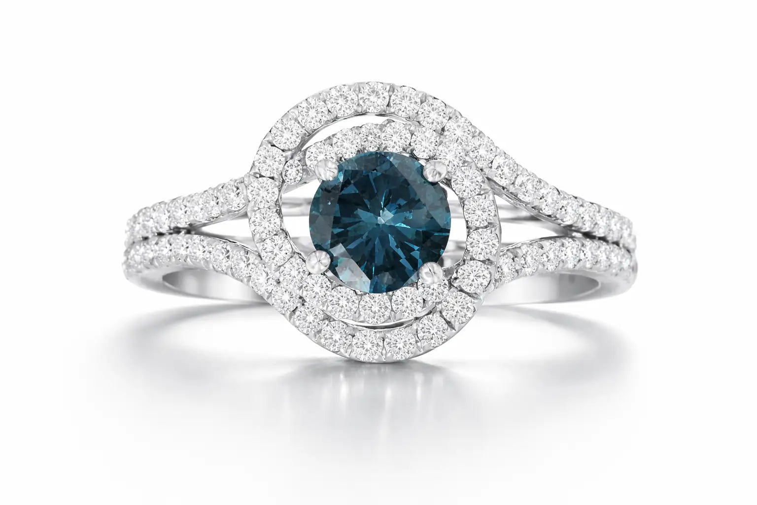 The 2026 Jewelry Trend You Need: Sculptural Cool Blue Diamonds