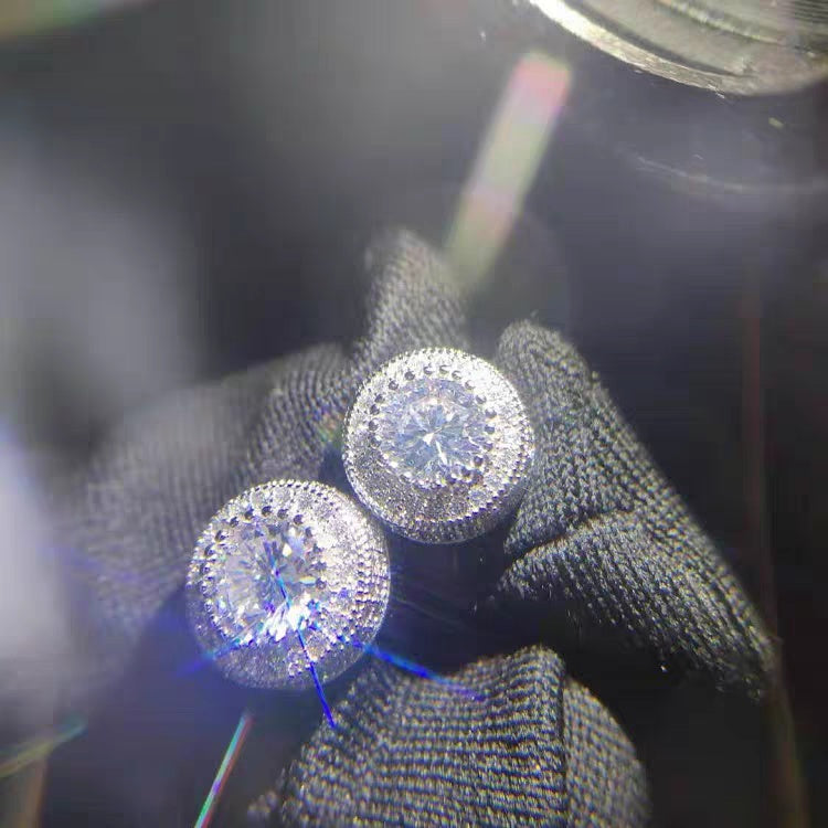 Sparkling Zircon Stud Earrings – Unisex Luxury Everyday Jewelry | Vloy