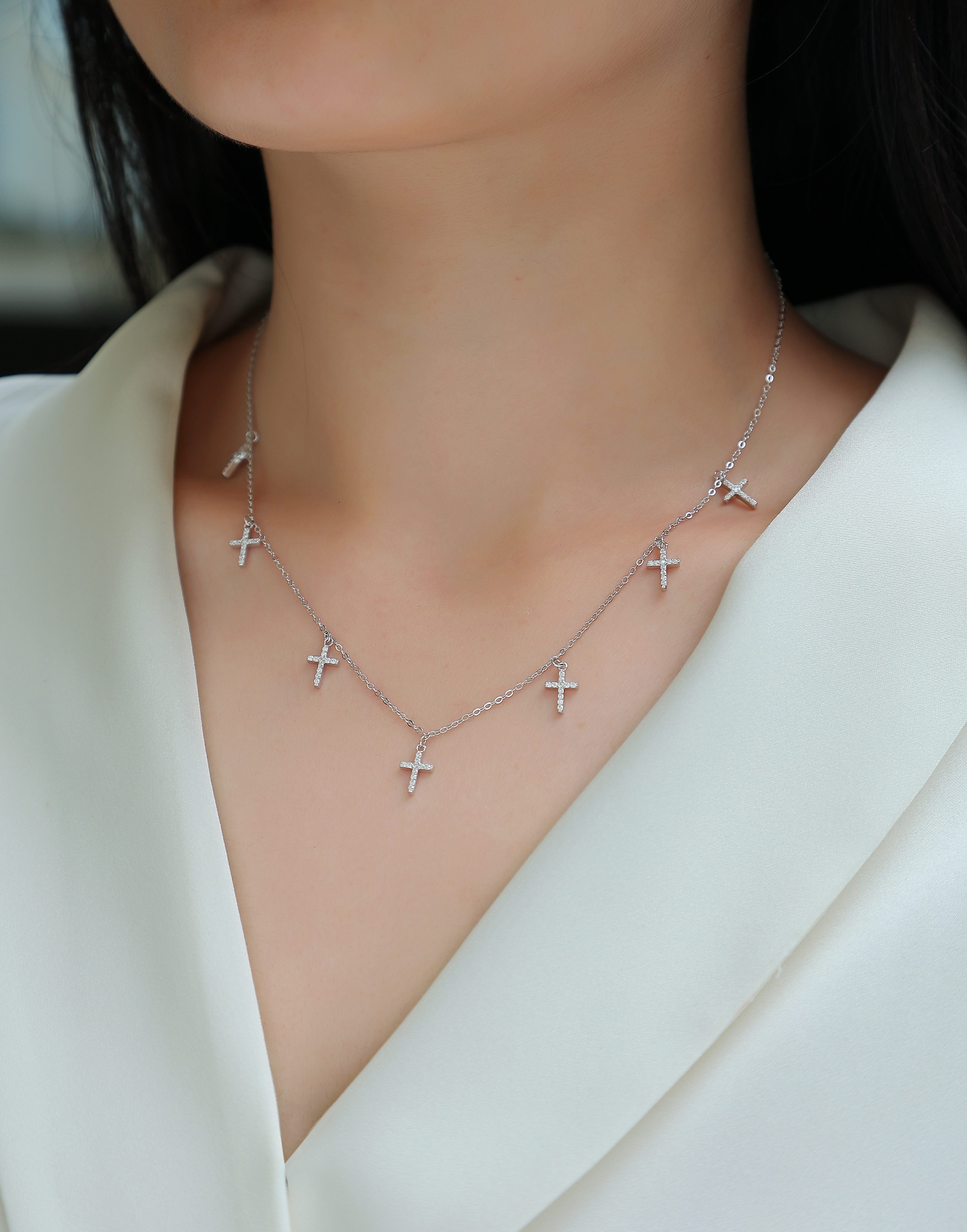 Moissanite Cross S925 Silver Platinum-Plated Pendant Necklace | Vloy